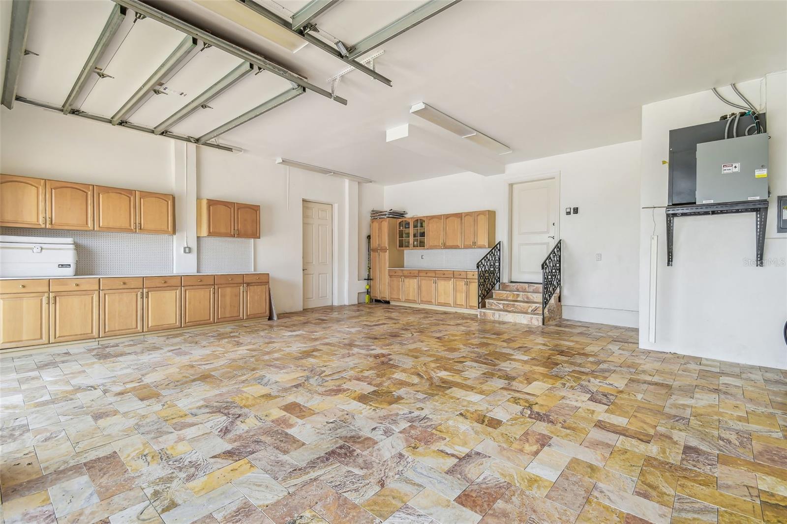 TB8383270 Property Photo