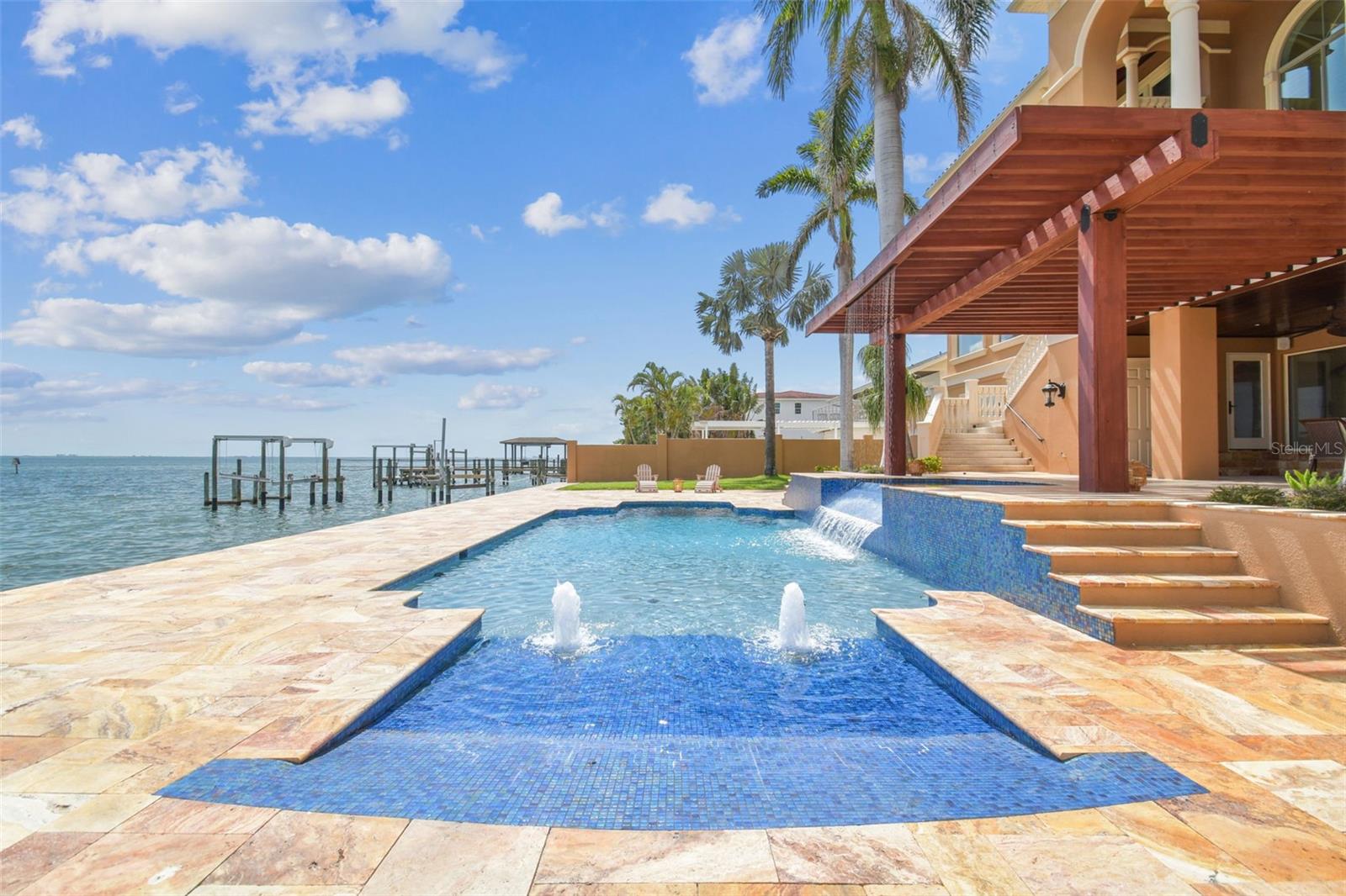 TB8383270 Property Photo