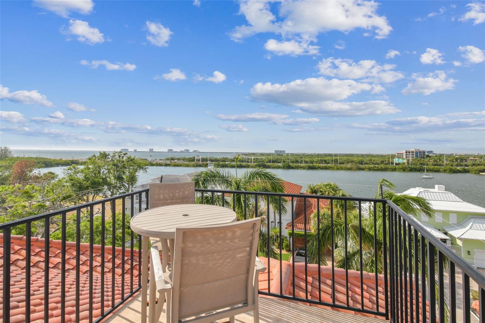 TB8383270 Property Photo