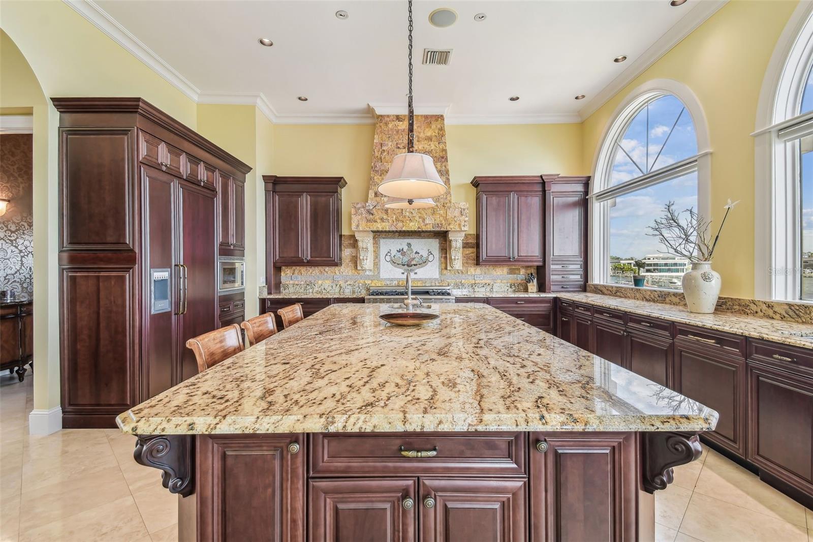 TB8383270 Property Photo