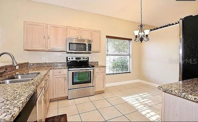 421 LEXINGDALE DR, ORLANDO, FL, 32828