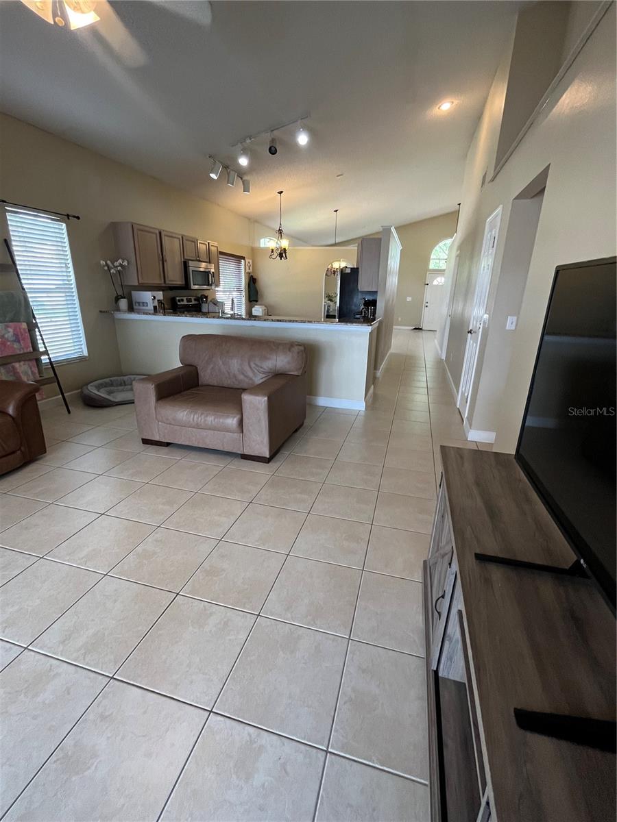 421 LEXINGDALE DR, ORLANDO, FL, 32828