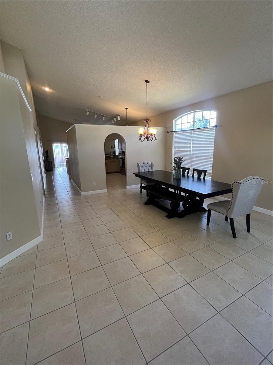 421 LEXINGDALE DR, ORLANDO, FL, 32828