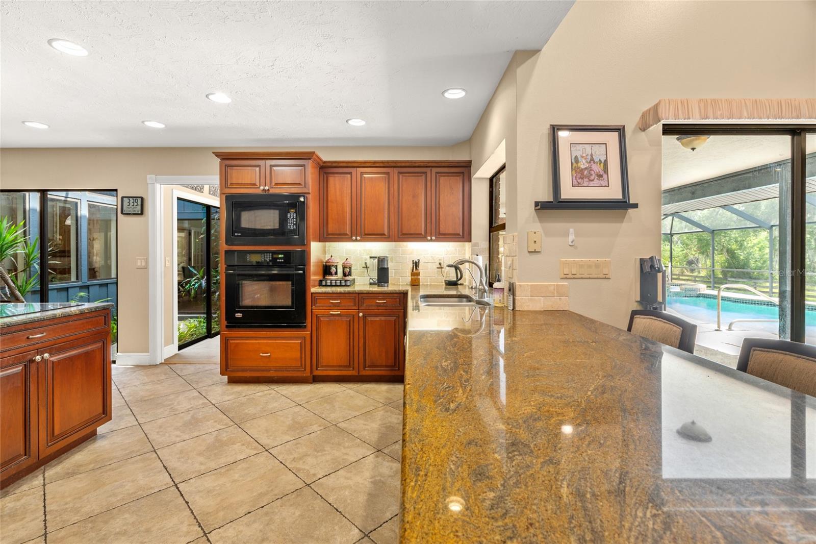 140 COWPEN LN, SARASOTA, FL, 34240