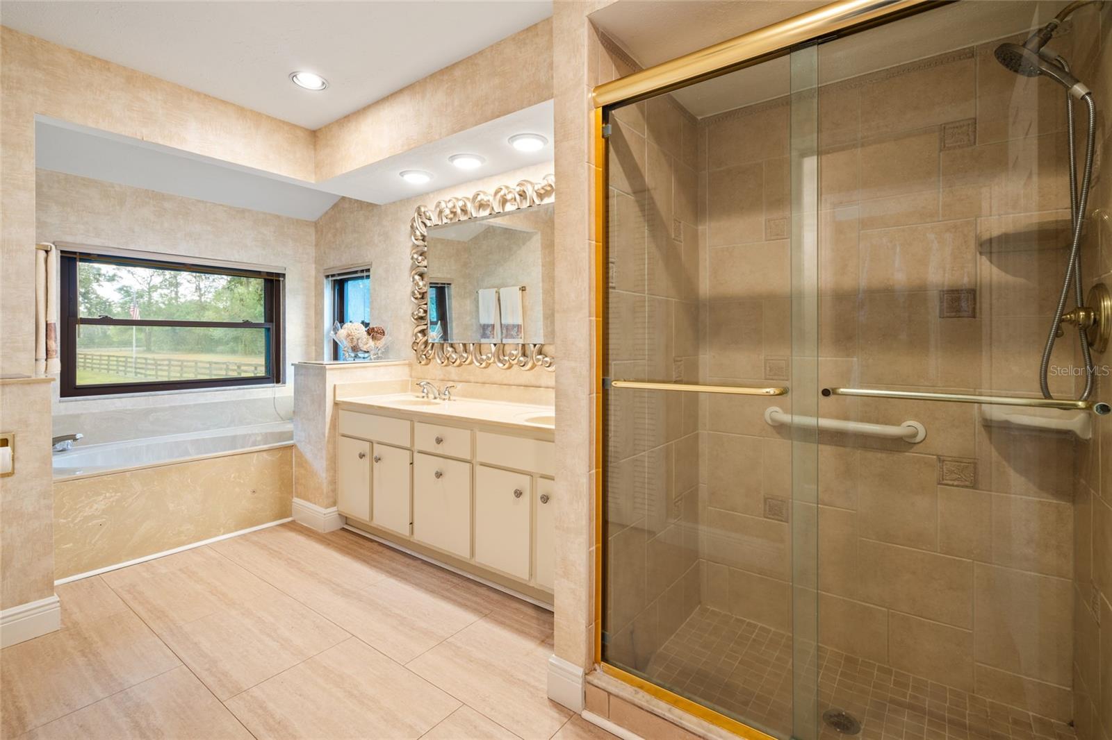 140 COWPEN LN, SARASOTA, FL, 34240