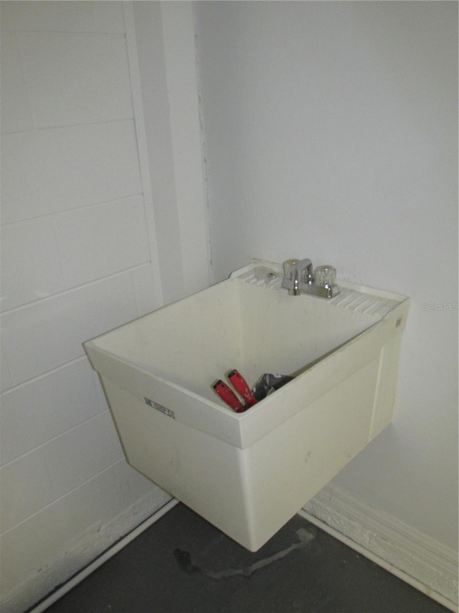 1524 MAXIMILIAN DR, WESLEY CHAPEL, FL, 33543