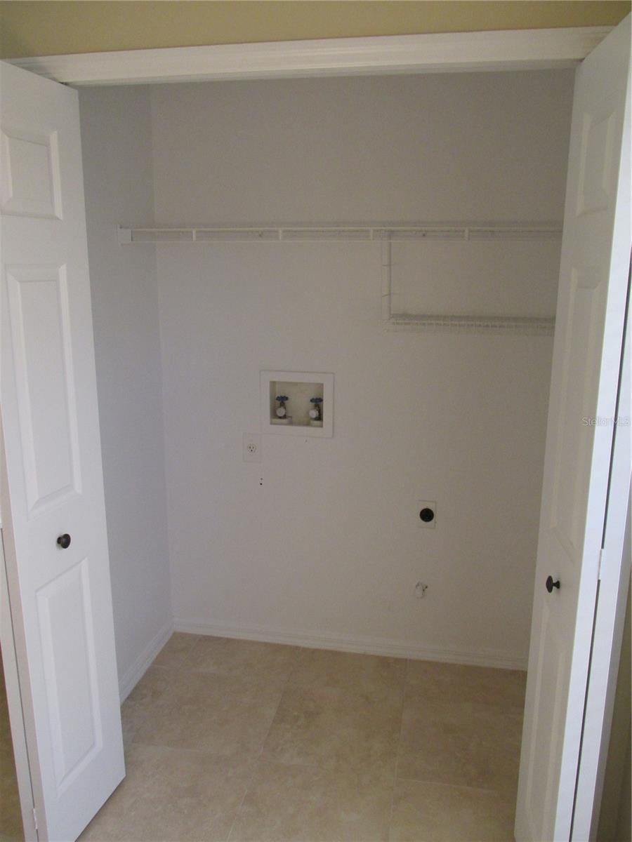 1524 MAXIMILIAN DR, WESLEY CHAPEL, FL, 33543