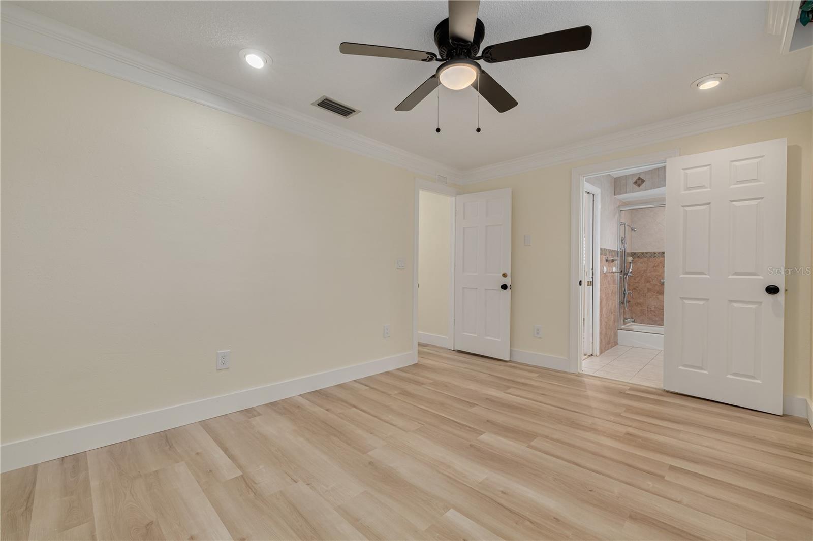 2370 WEYMOUTH DR, CLEARWATER, FL, 33764