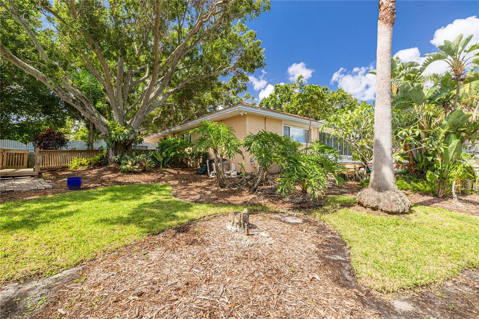 2370 WEYMOUTH DR, CLEARWATER, FL, 33764