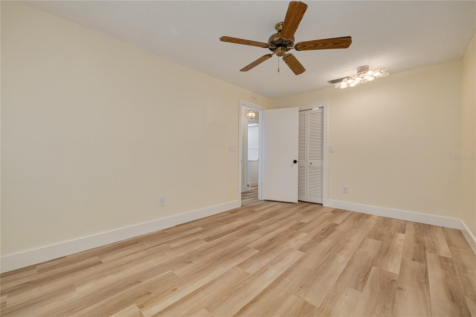 2370 WEYMOUTH DR, CLEARWATER, FL, 33764