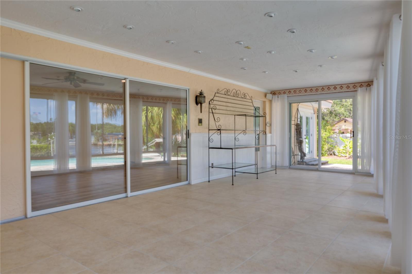 2370 WEYMOUTH DR, CLEARWATER, FL, 33764