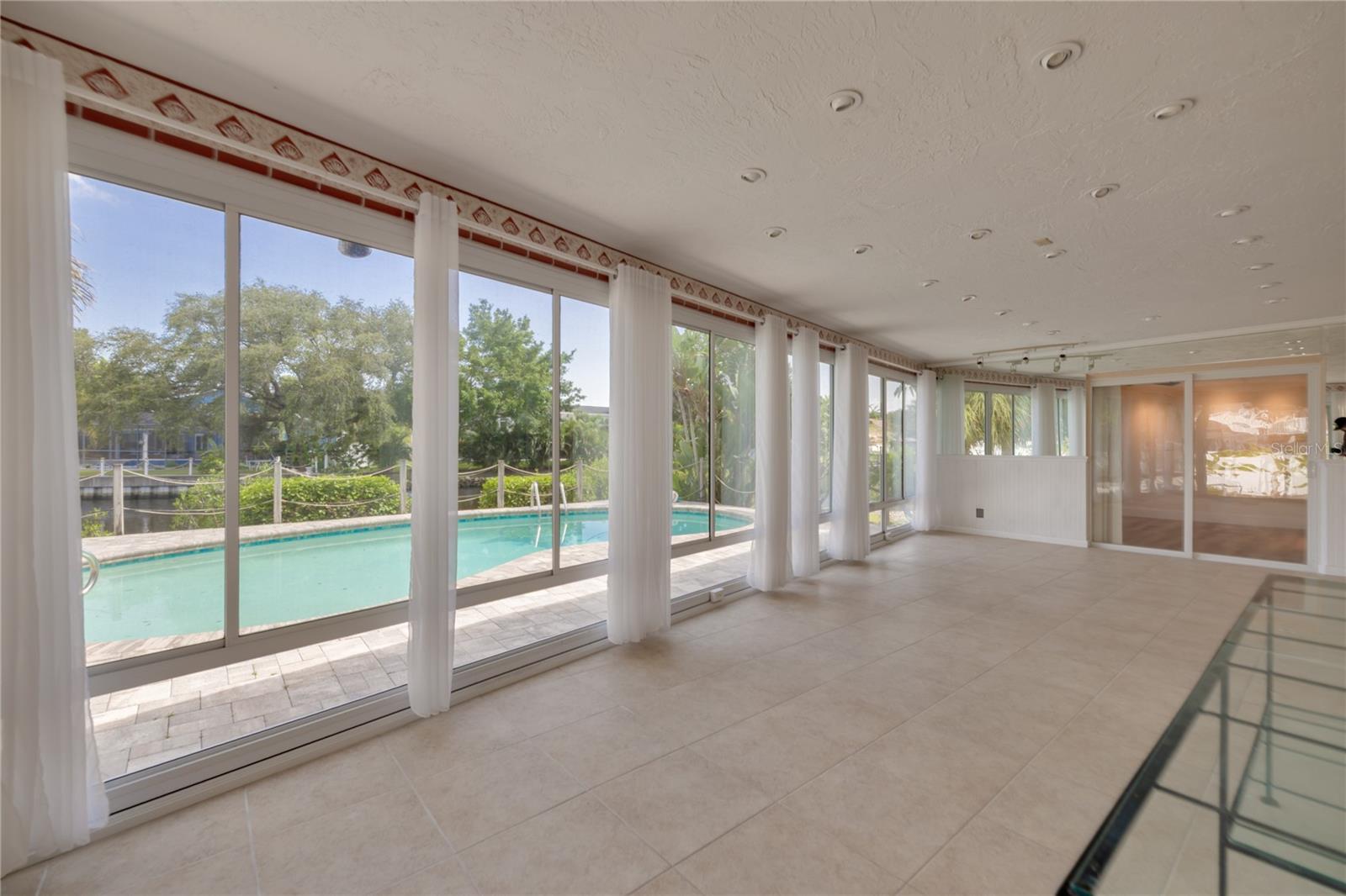 2370 WEYMOUTH DR, CLEARWATER, FL, 33764