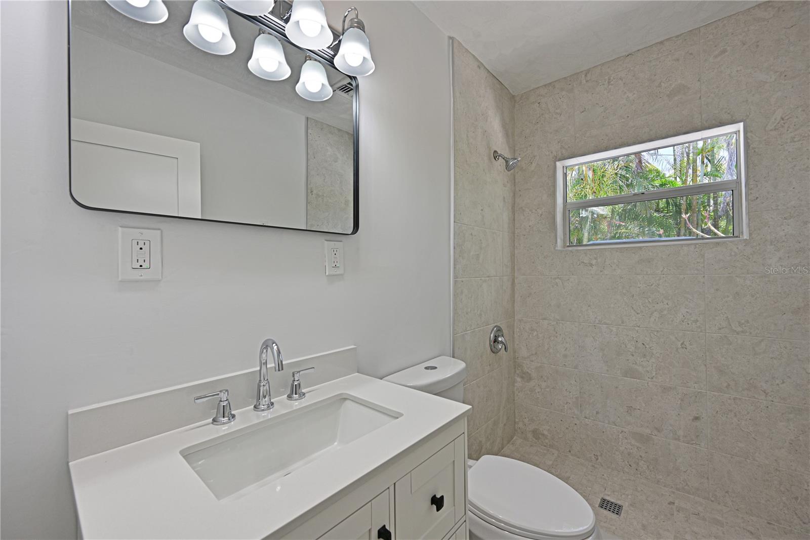 5924 GULF OF MEXICO DR, LONGBOAT KEY, FL, 34228