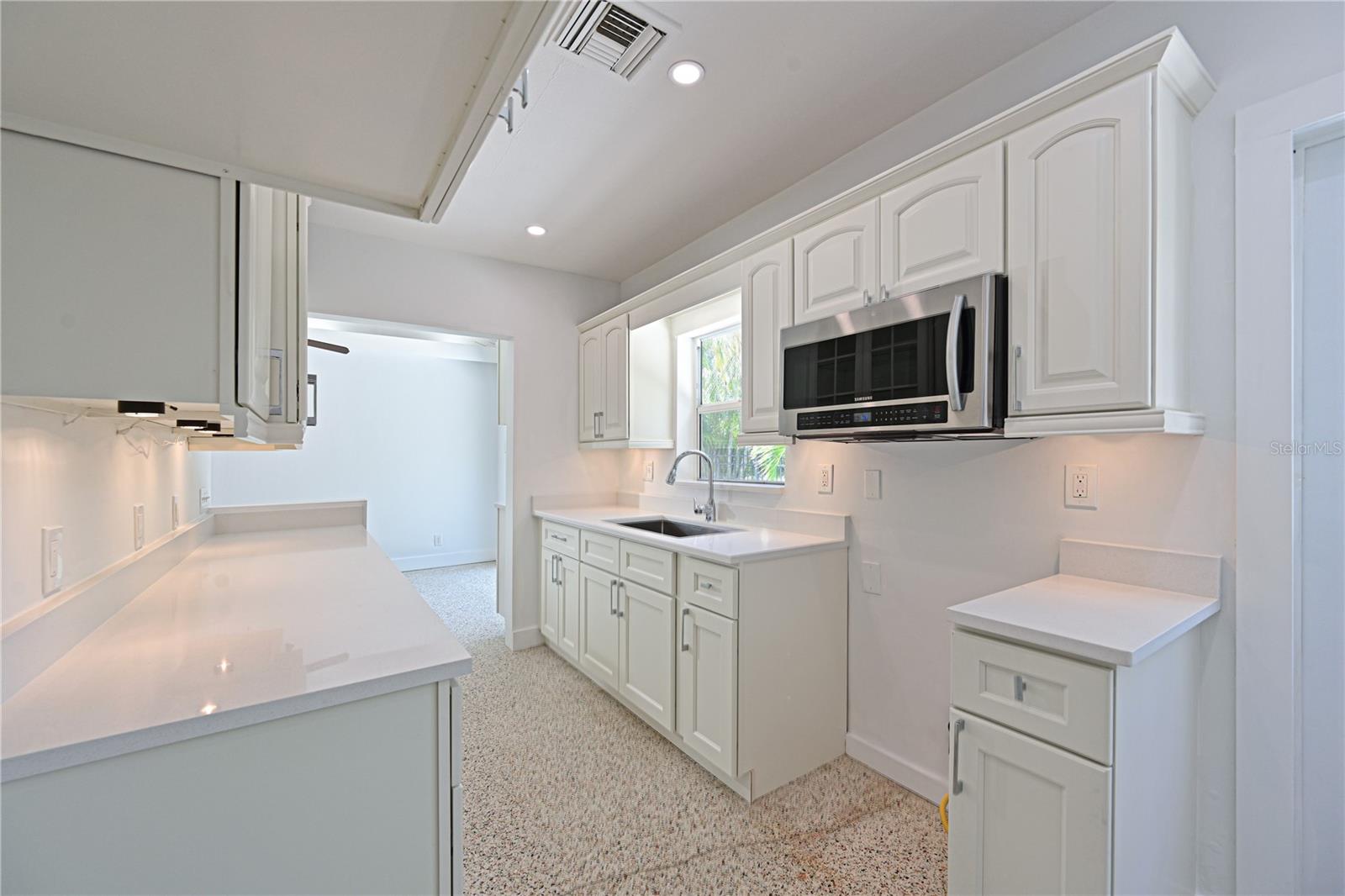 5924 GULF OF MEXICO DR, LONGBOAT KEY, FL, 34228