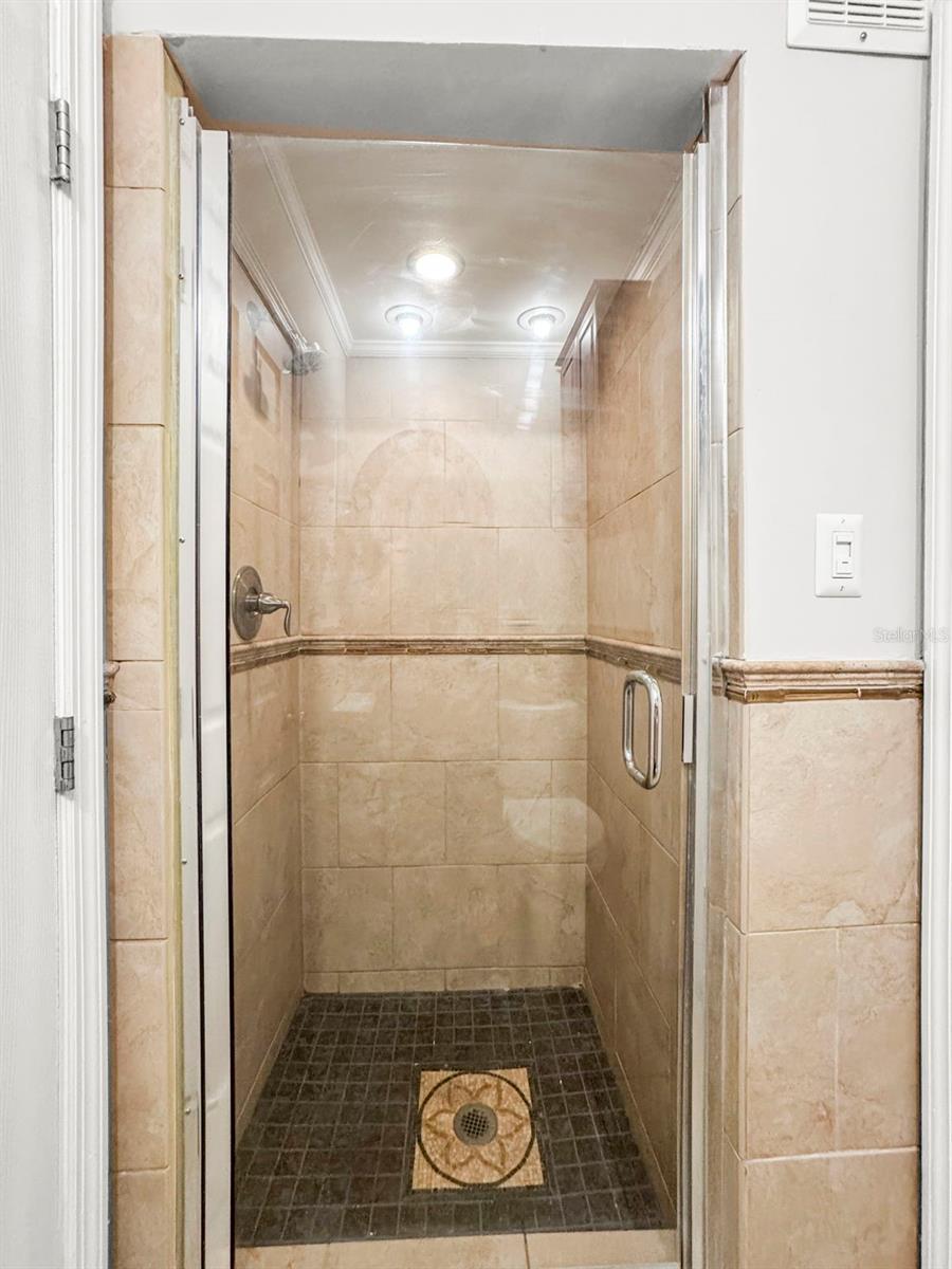 811 WOODLEY RD, CLEARWATER, FL, 33764