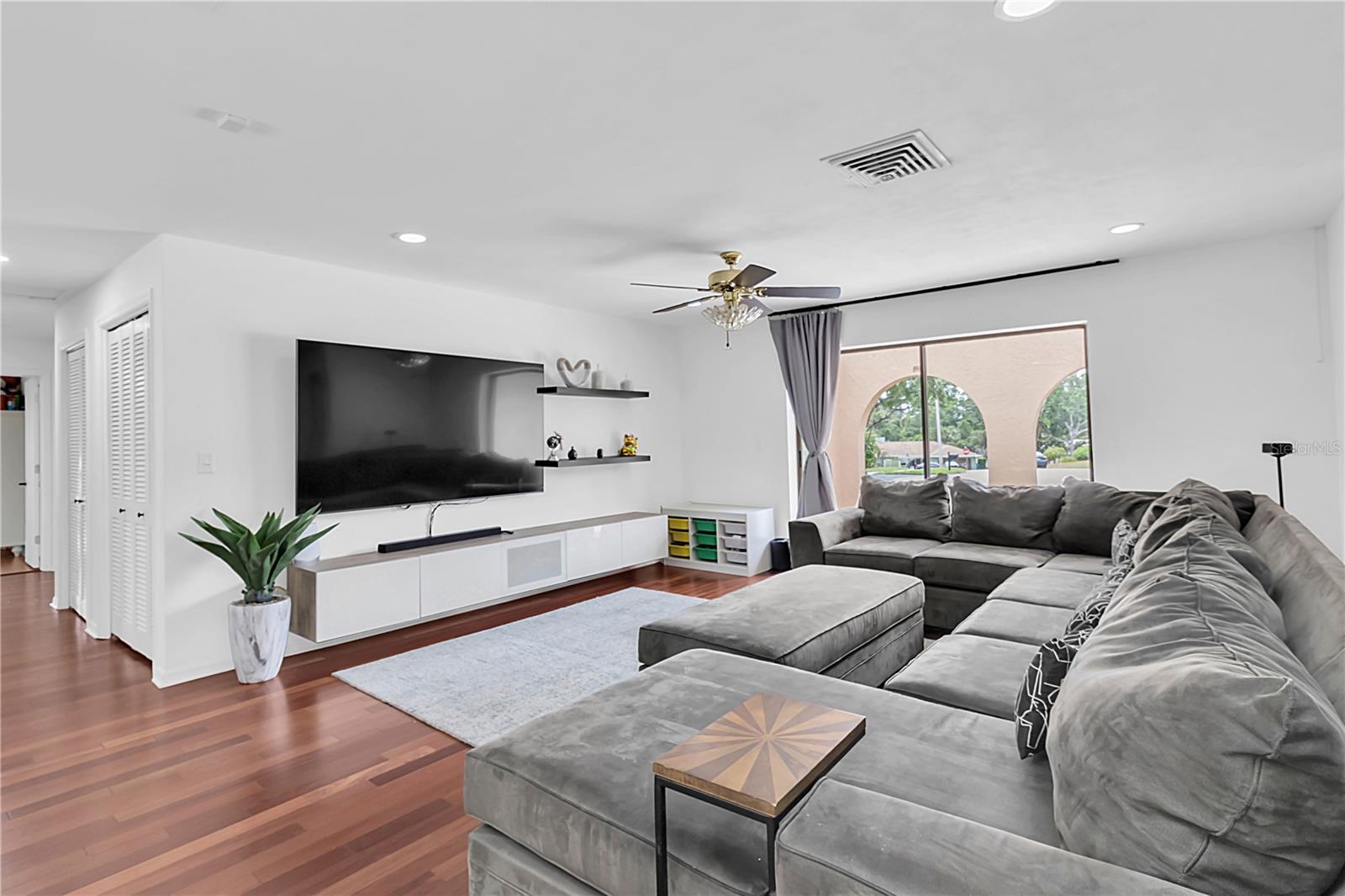 30 PINETREE CT, PALM HARBOR, FL, 34683