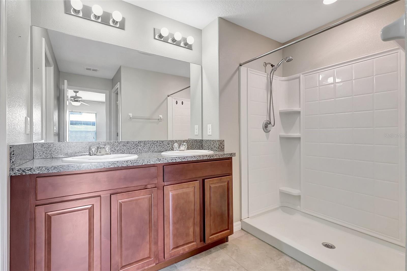 17058 PEACEFUL VALLEY DR, WIMAUMA, FL, 33598