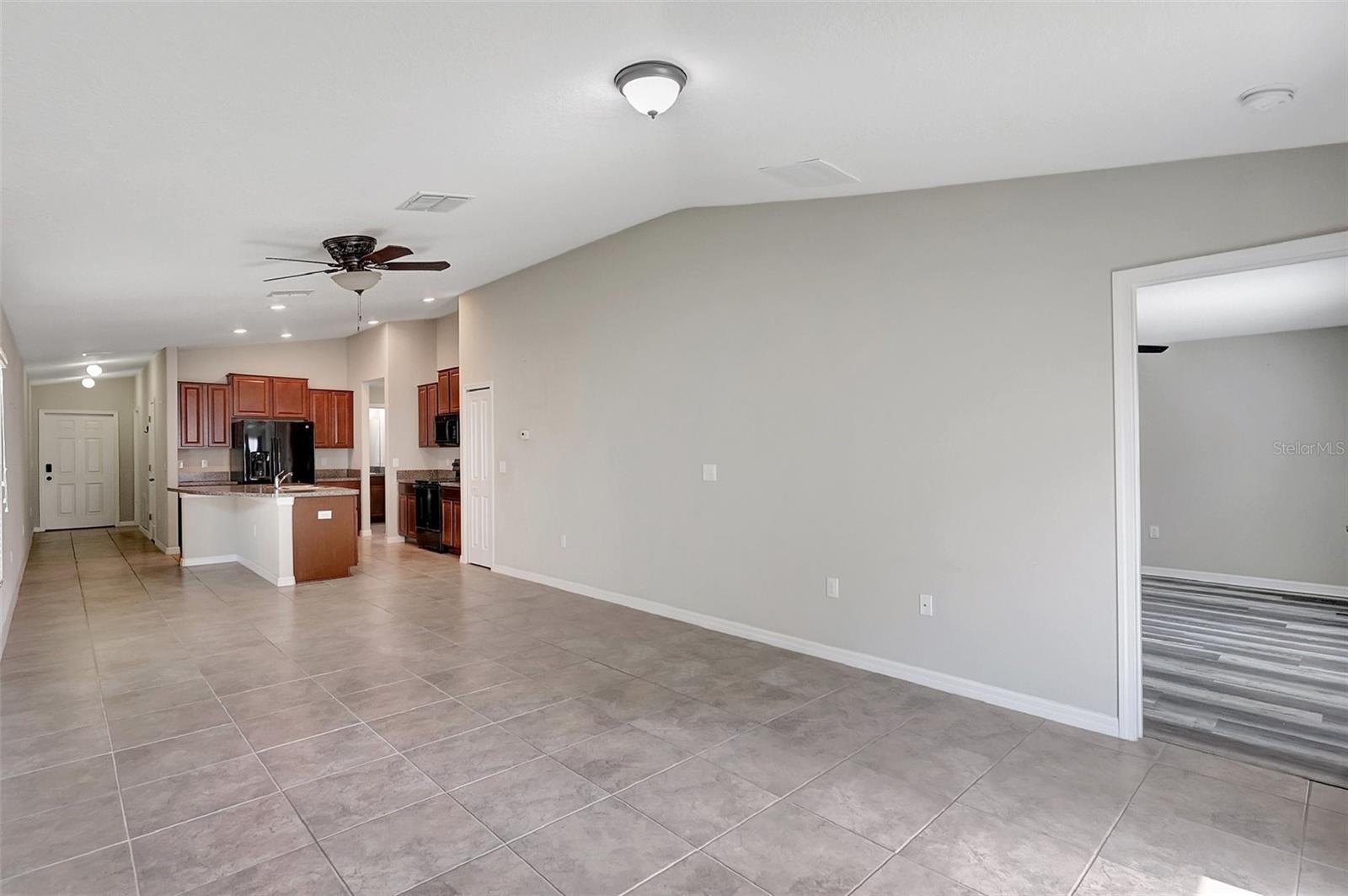 17058 PEACEFUL VALLEY DR, WIMAUMA, FL, 33598