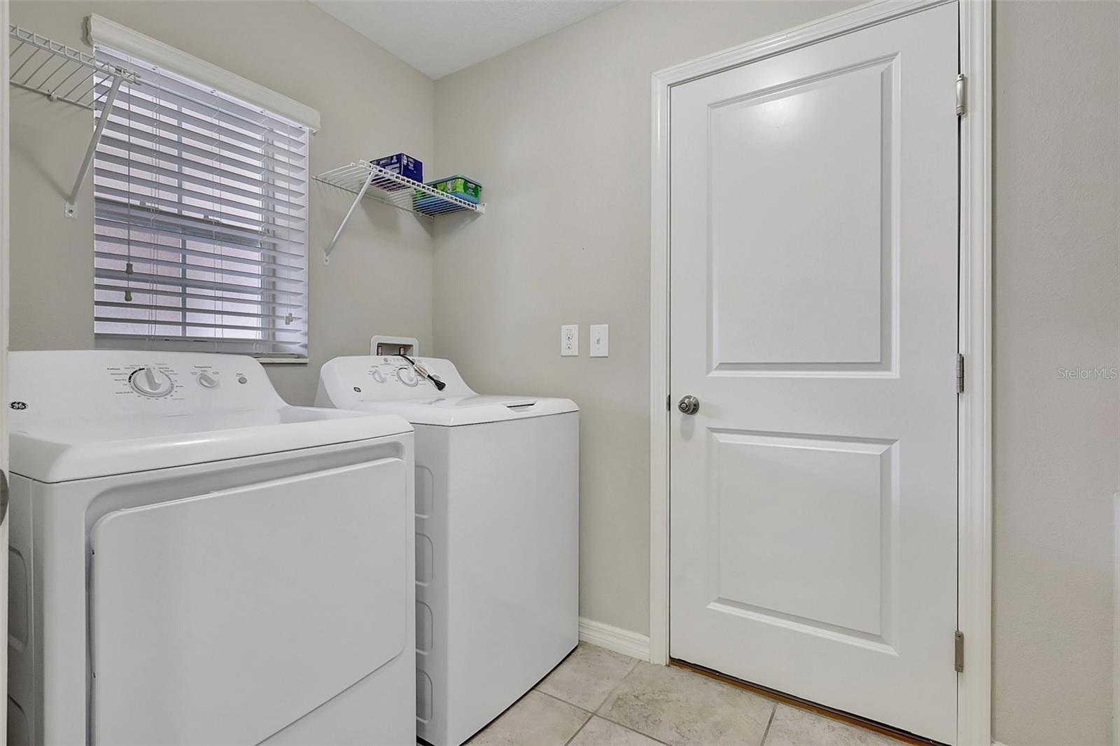 17058 PEACEFUL VALLEY DR, WIMAUMA, FL, 33598