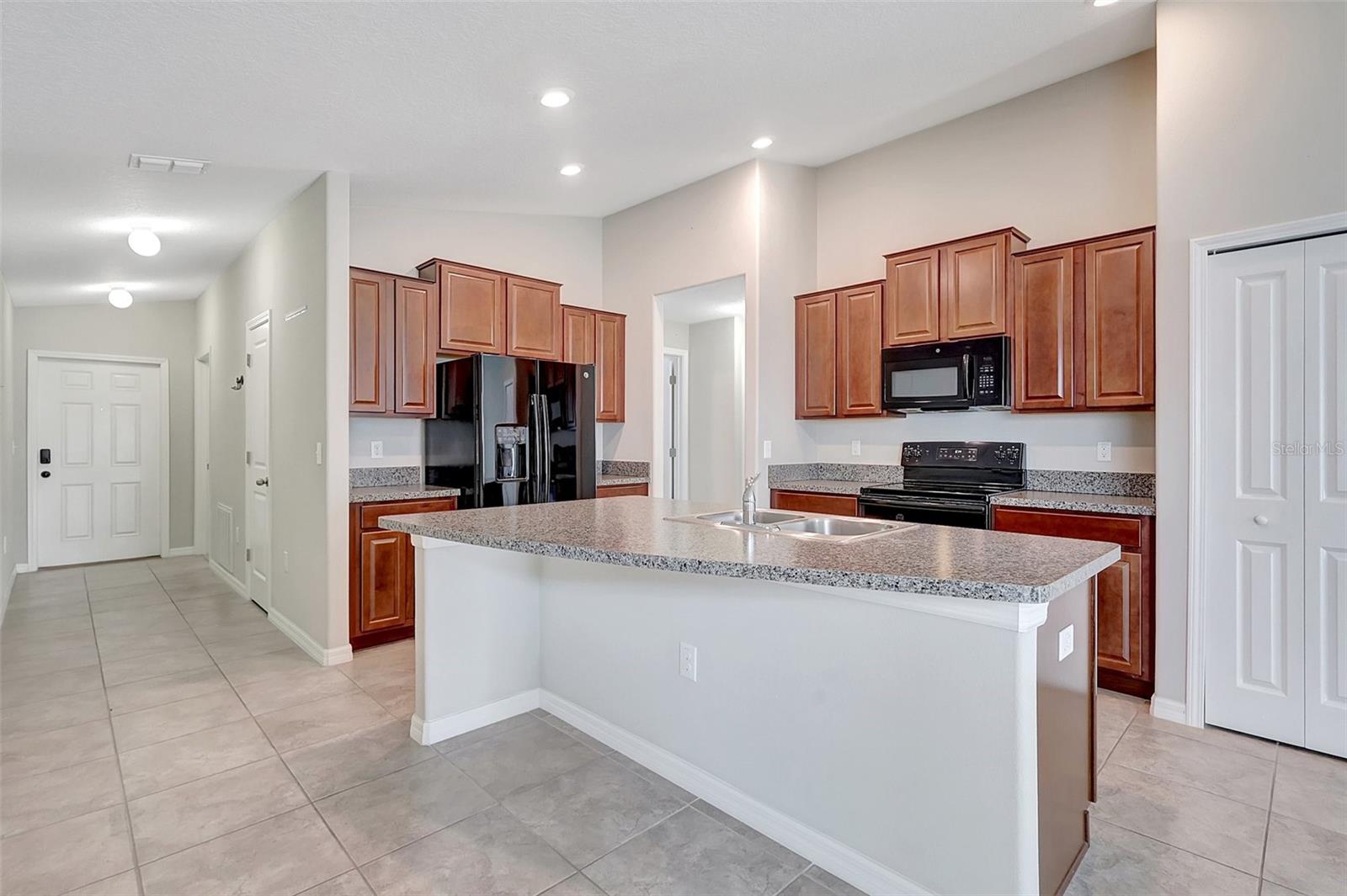 17058 PEACEFUL VALLEY DR, WIMAUMA, FL, 33598