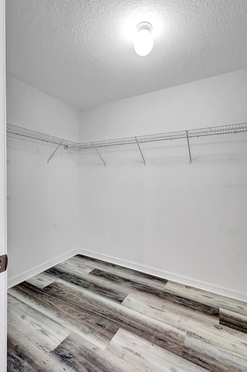 17058 PEACEFUL VALLEY DR, WIMAUMA, FL, 33598