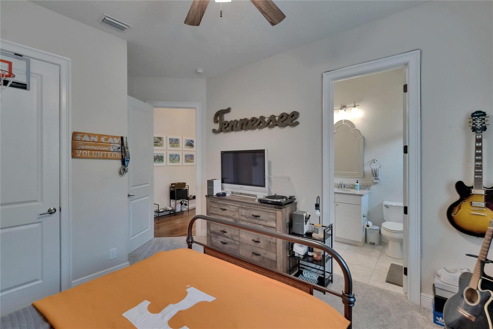 16406 CHAPMAN CROSSING DR, LITHIA, FL, 33547