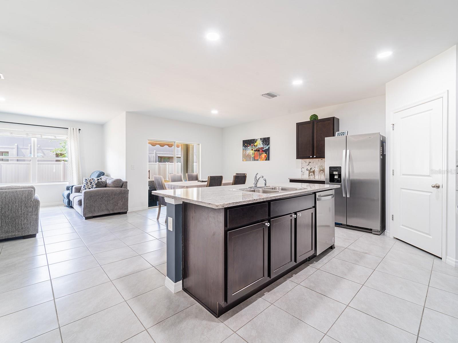 8891 BOWER BASS CIR, WESLEY CHAPEL, FL, 33545