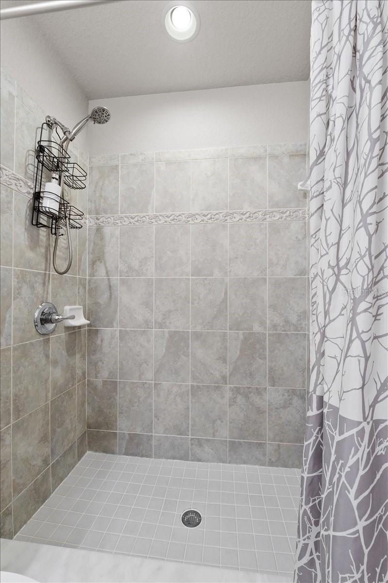 808 OVERLOOK GROVE DR, WINTER HAVEN, FL, 33884