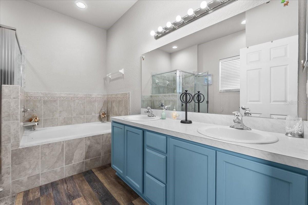 808 OVERLOOK GROVE DR, WINTER HAVEN, FL, 33884