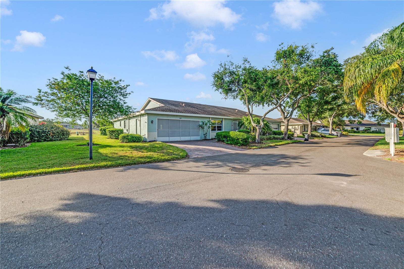 2607 LANCASTER DR #35, SUN CITY CENTER, FL, 33573