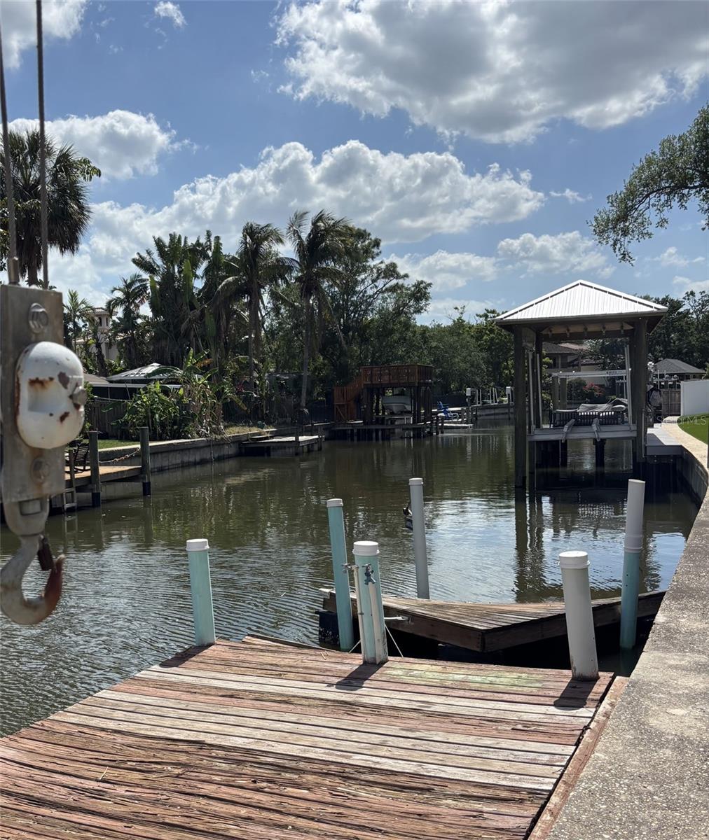 TB8383425 Property Photo