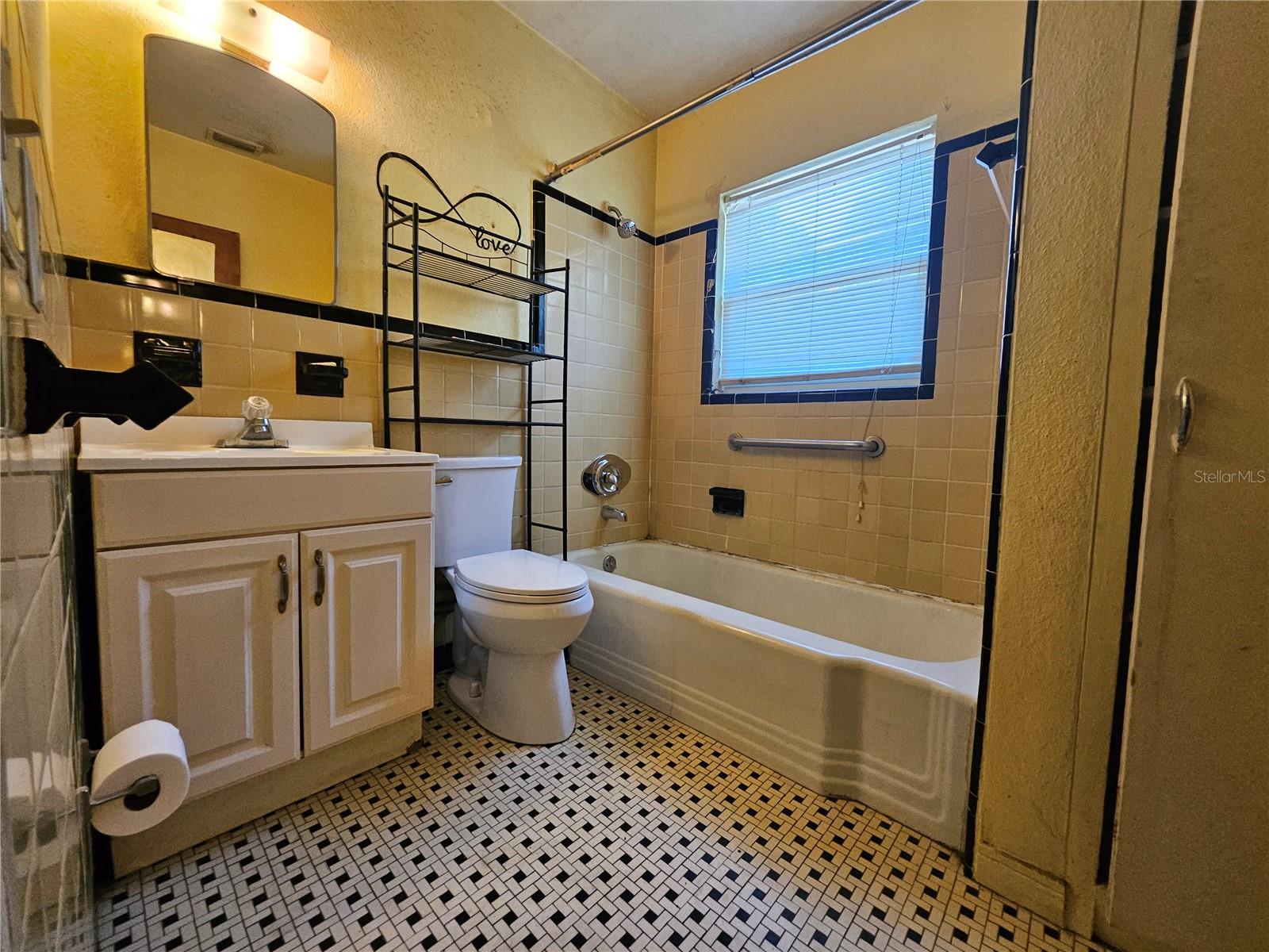 2510 QUEEN ST S, ST PETERSBURG, FL, 33712