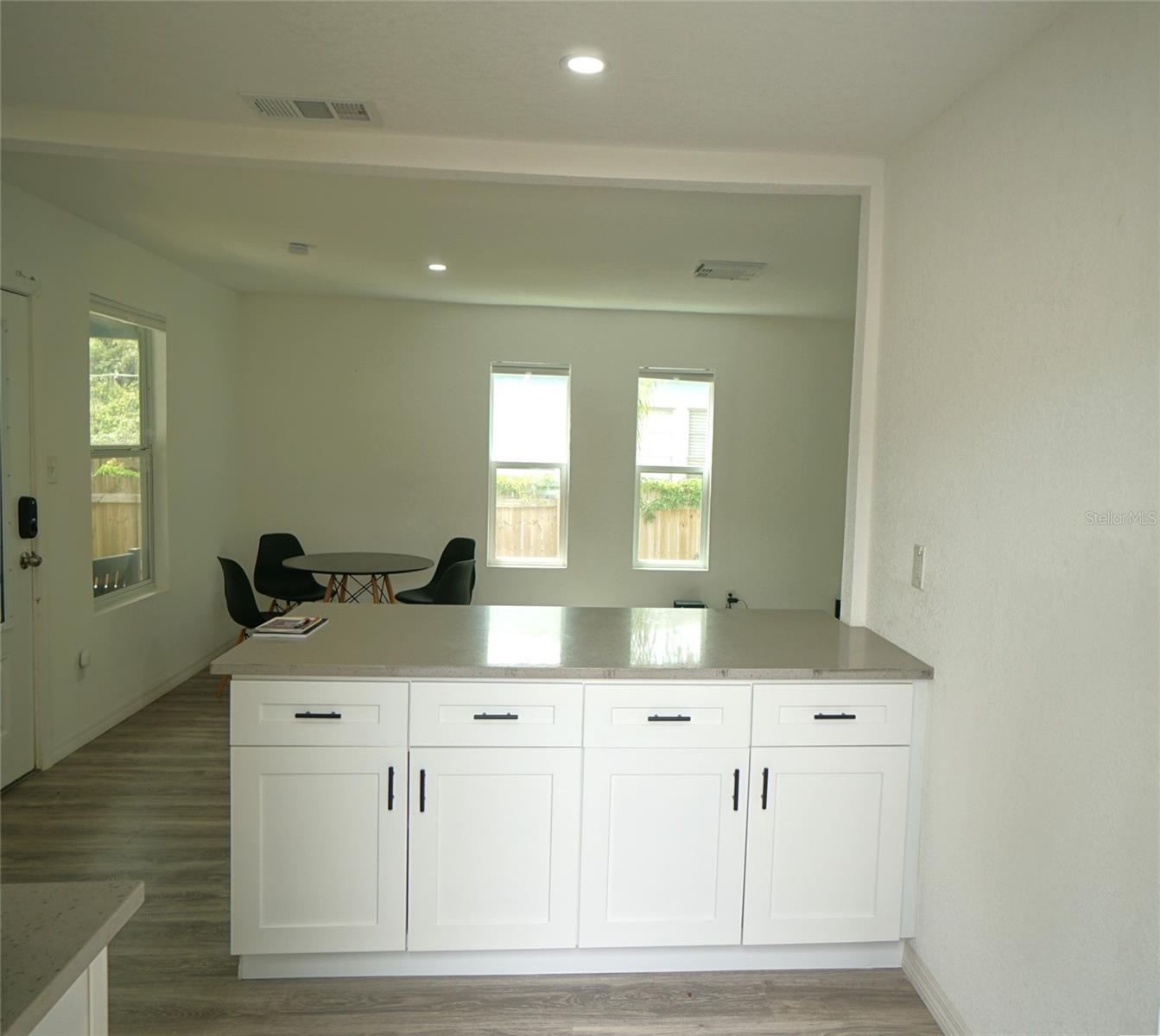 908 E CAYUGA ST, TAMPA, FL, 33603