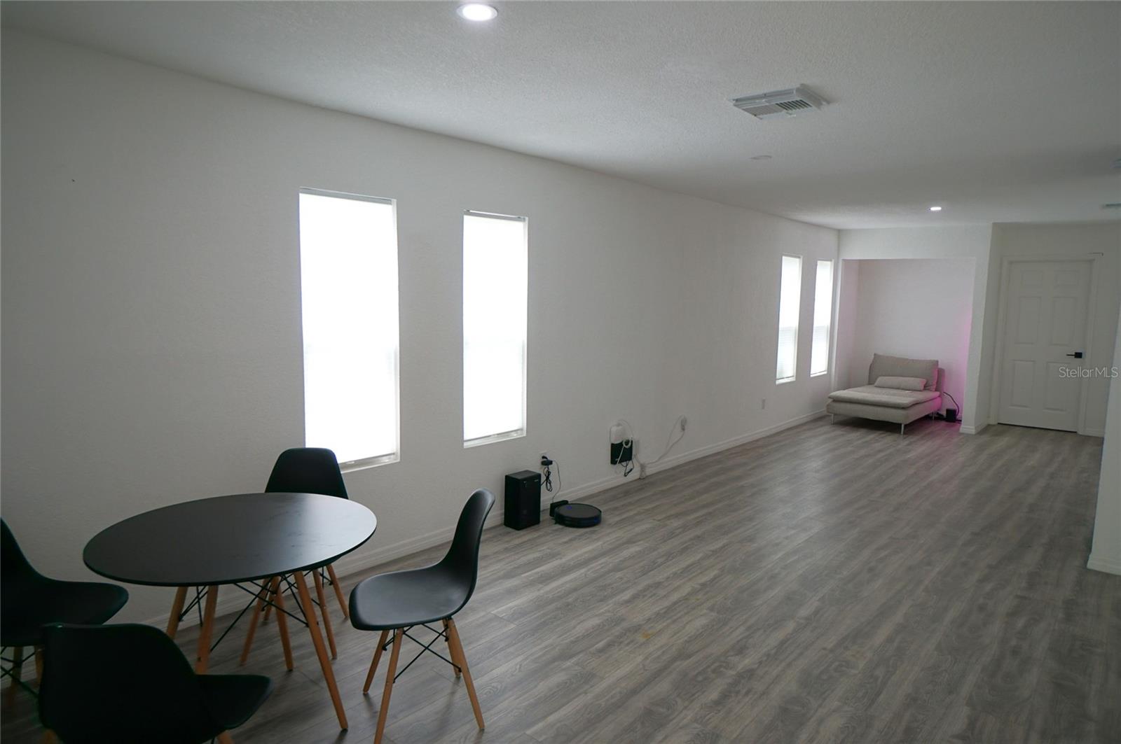 908 E CAYUGA ST, TAMPA, FL, 33603