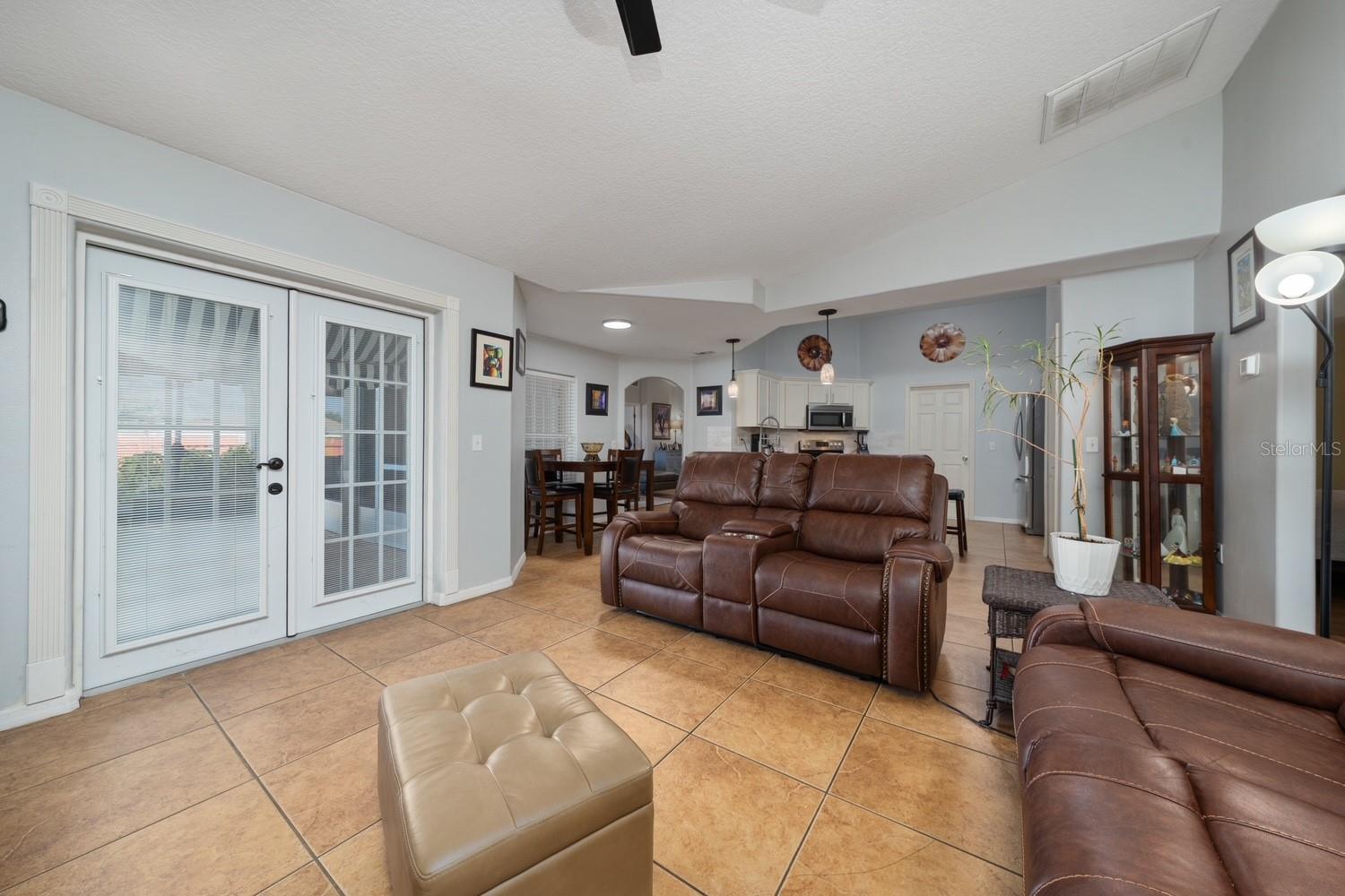 402 OHIO WAY, KISSIMMEE, FL, 34759