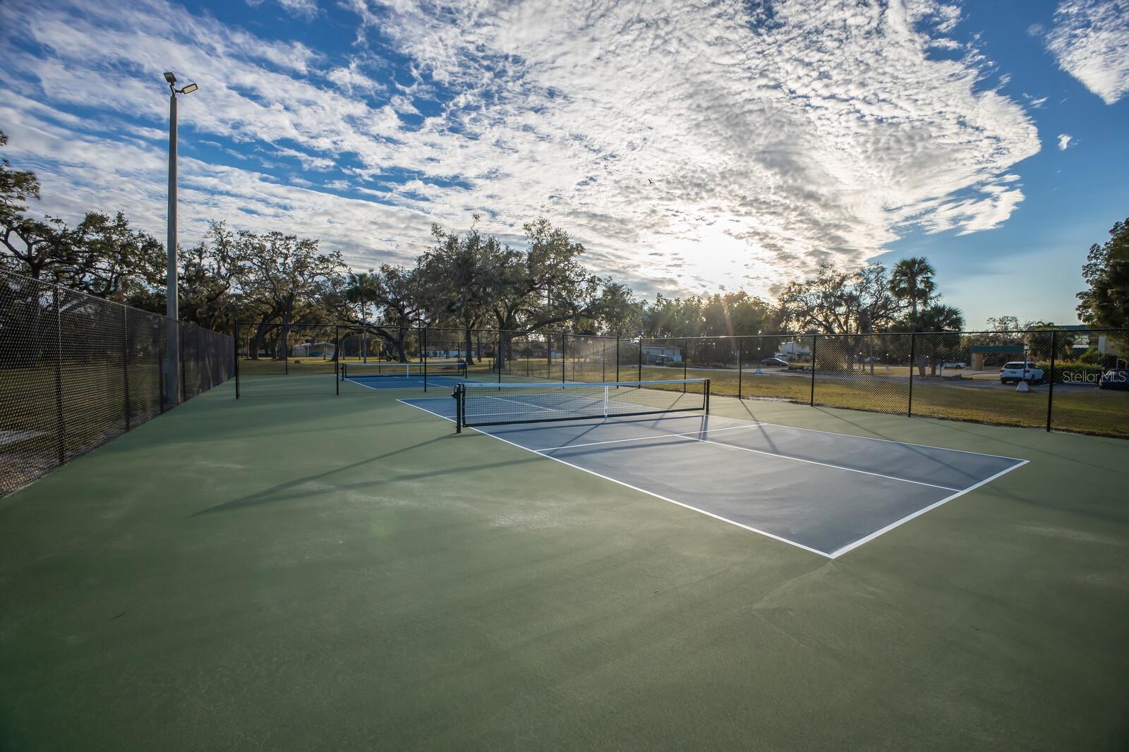 921 FAITH CIR E #37, BRADENTON, FL, 34212