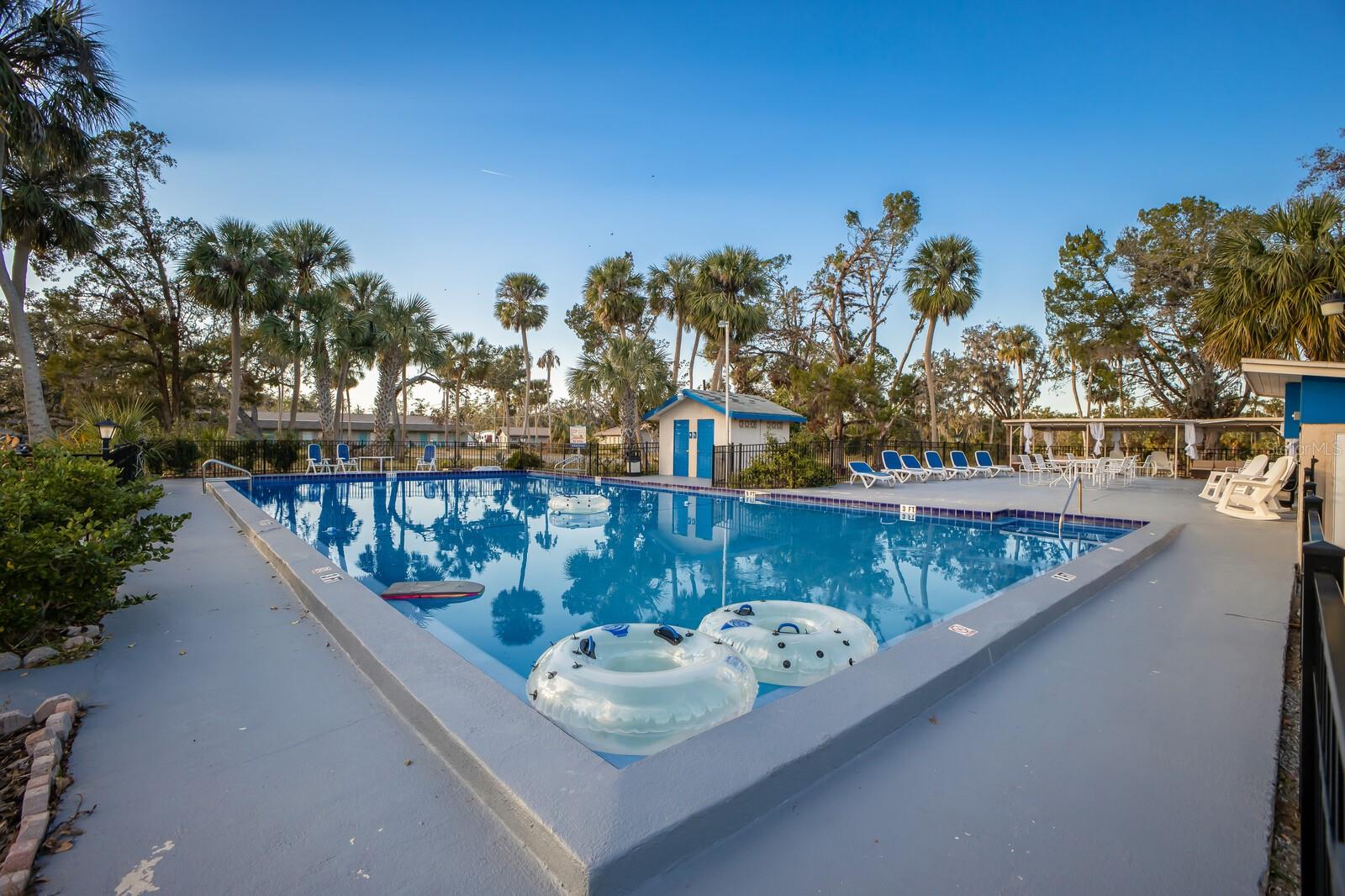 921 FAITH CIR E #37, BRADENTON, FL, 34212