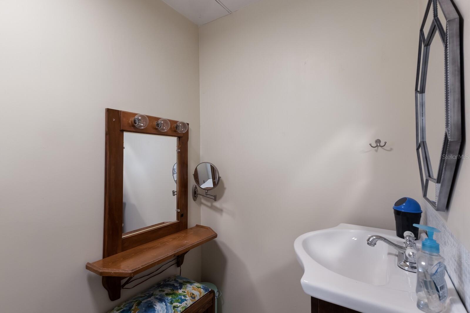 921 FAITH CIR E #37, BRADENTON, FL, 34212