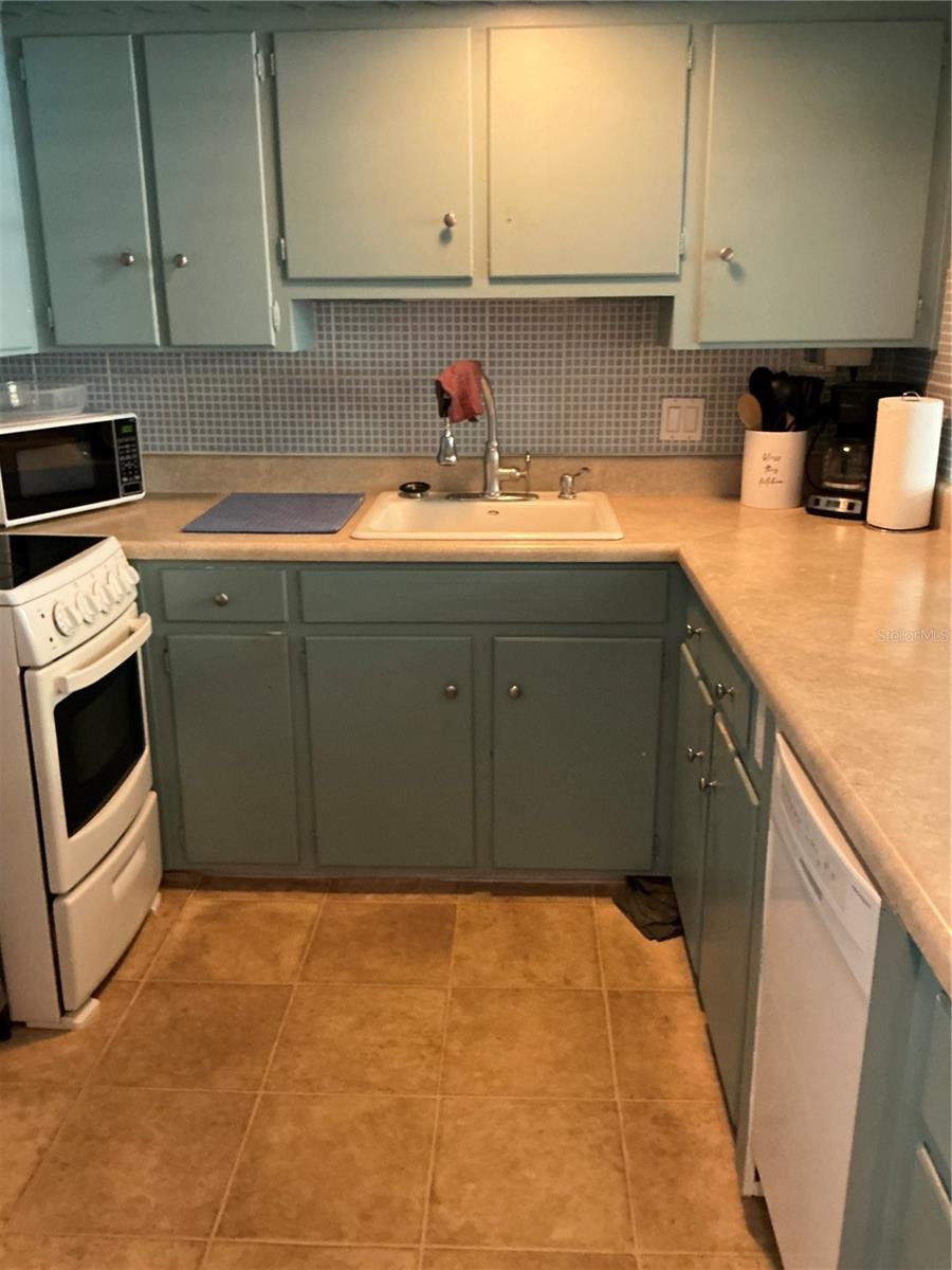 TB8383579 Property Photo