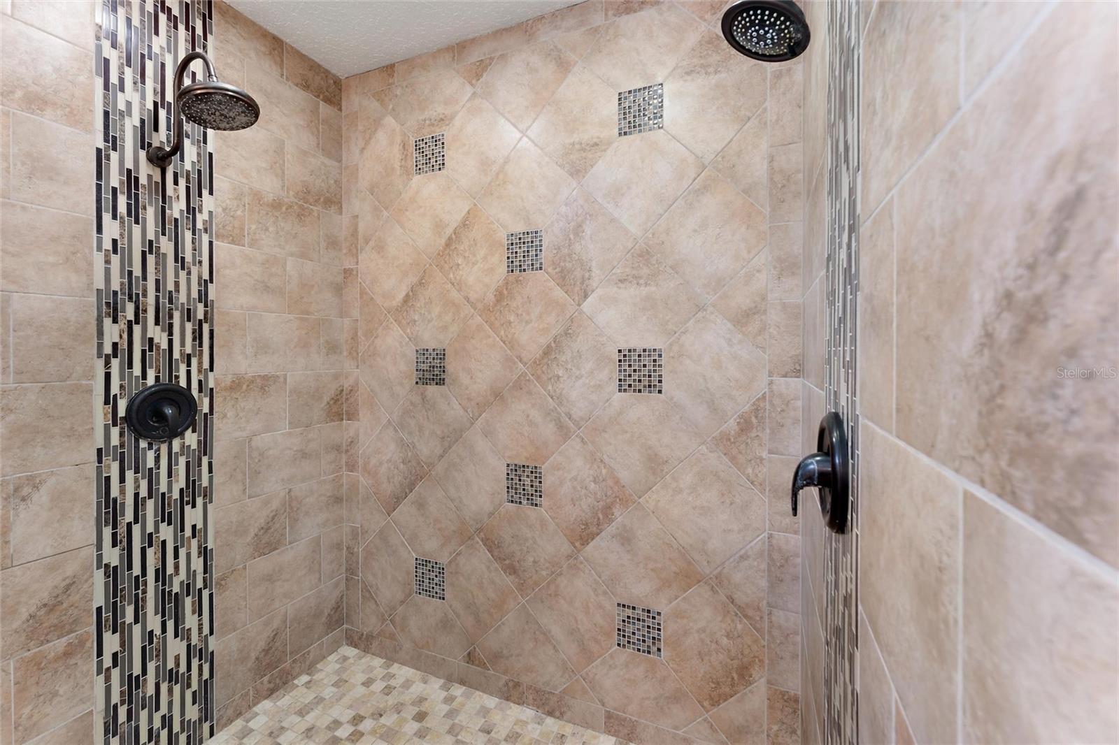 352 SWANSEA CT, OVIEDO, FL, 32766