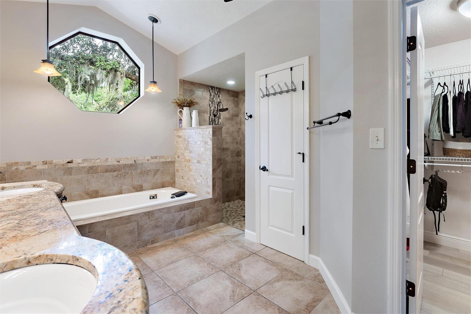 352 SWANSEA CT, OVIEDO, FL, 32766