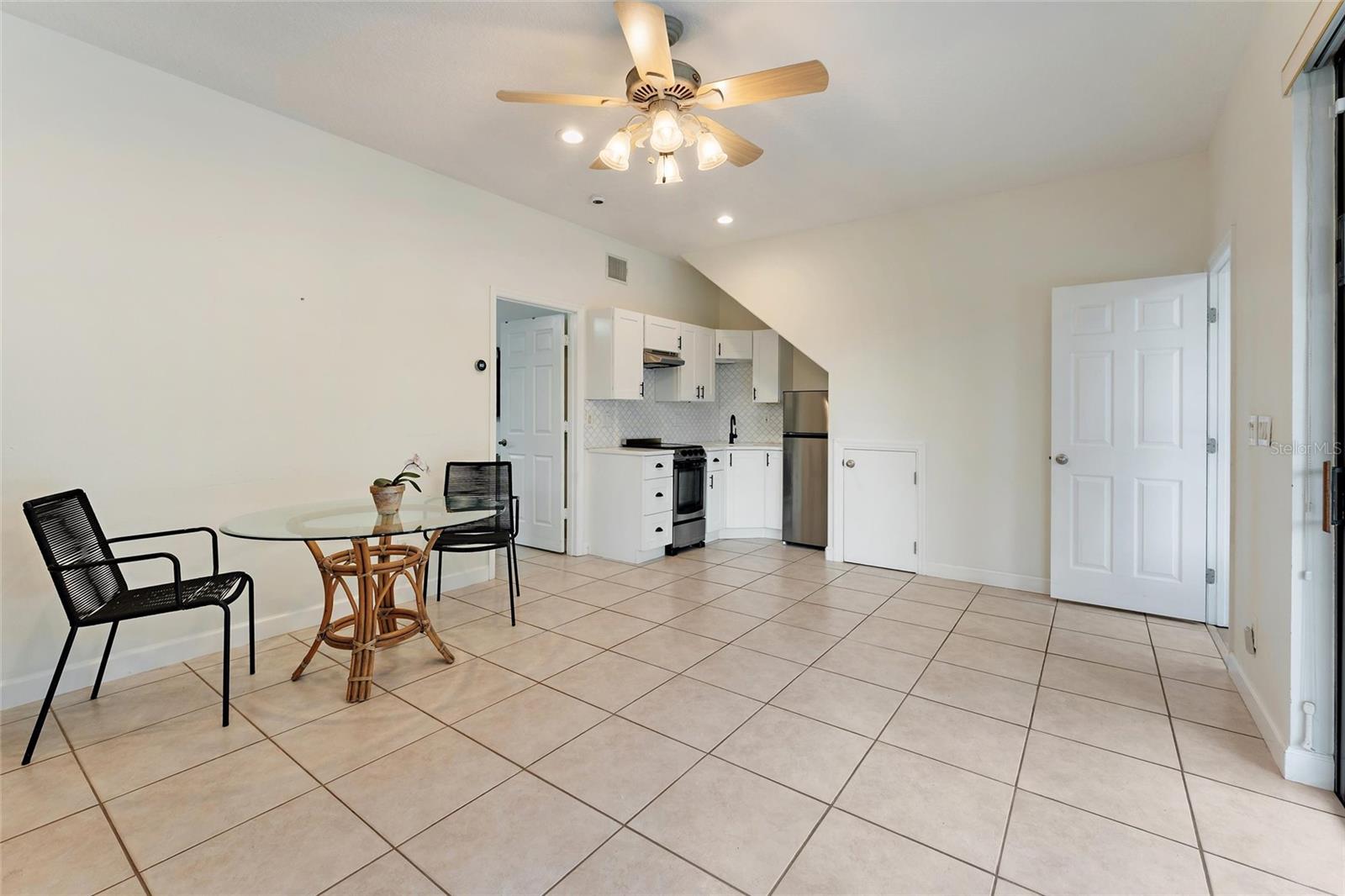 352 SWANSEA CT, OVIEDO, FL, 32766