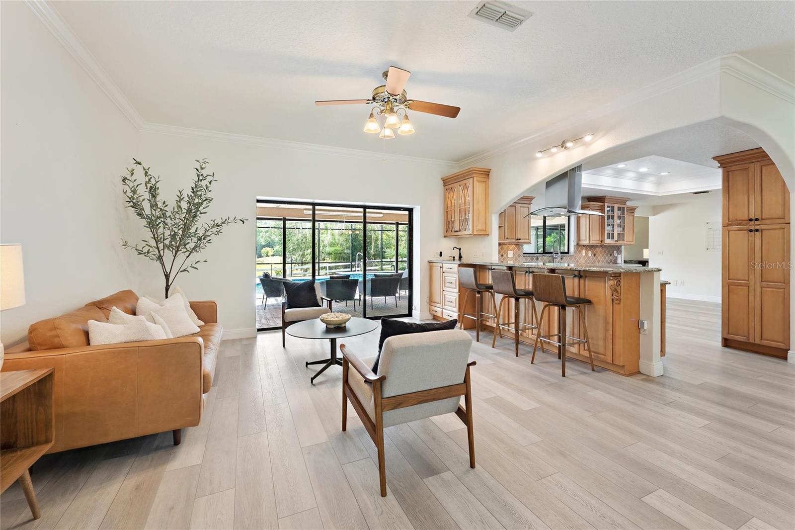 352 SWANSEA CT, OVIEDO, FL, 32766