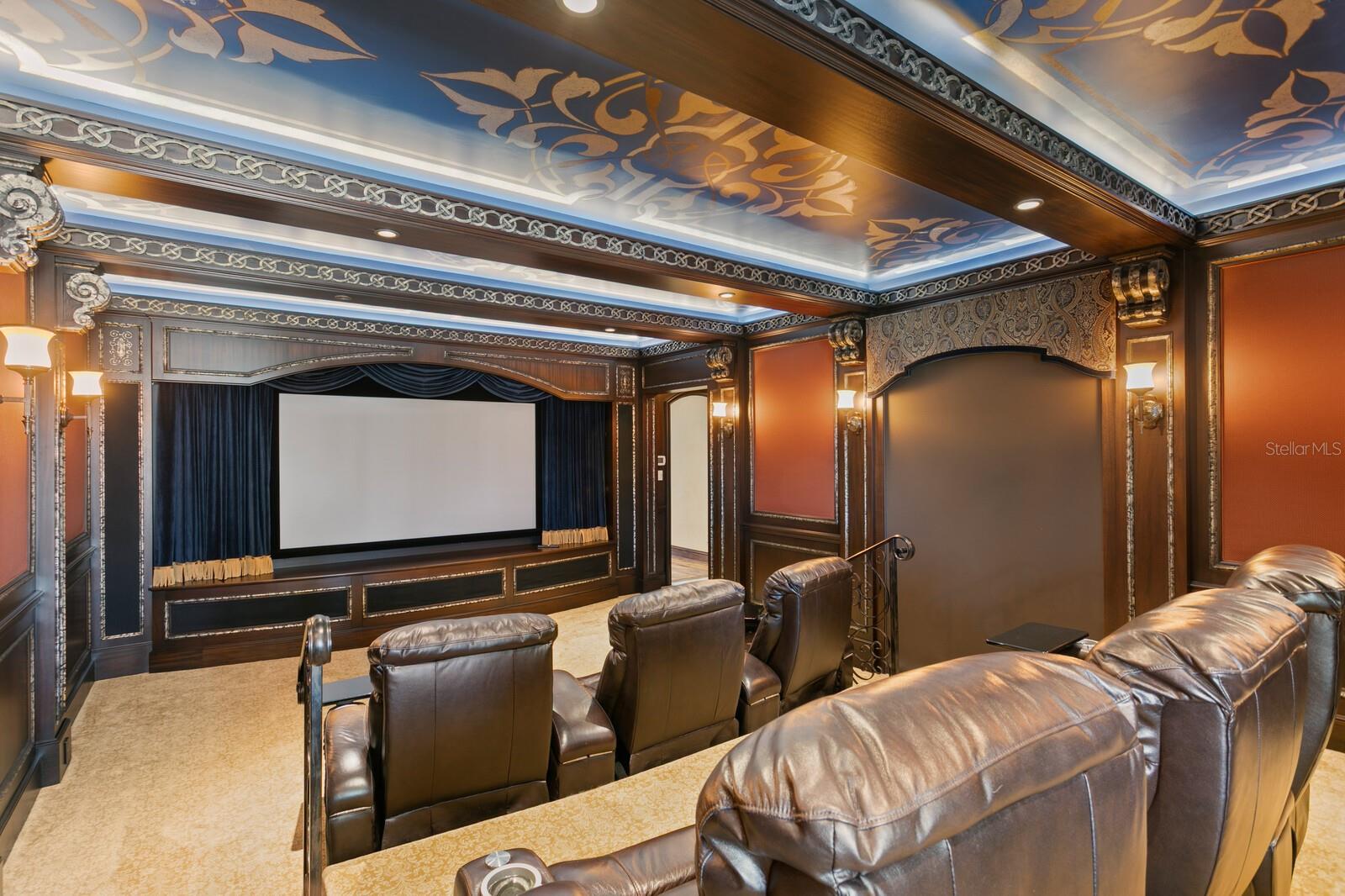 TB8383607 Property Photo