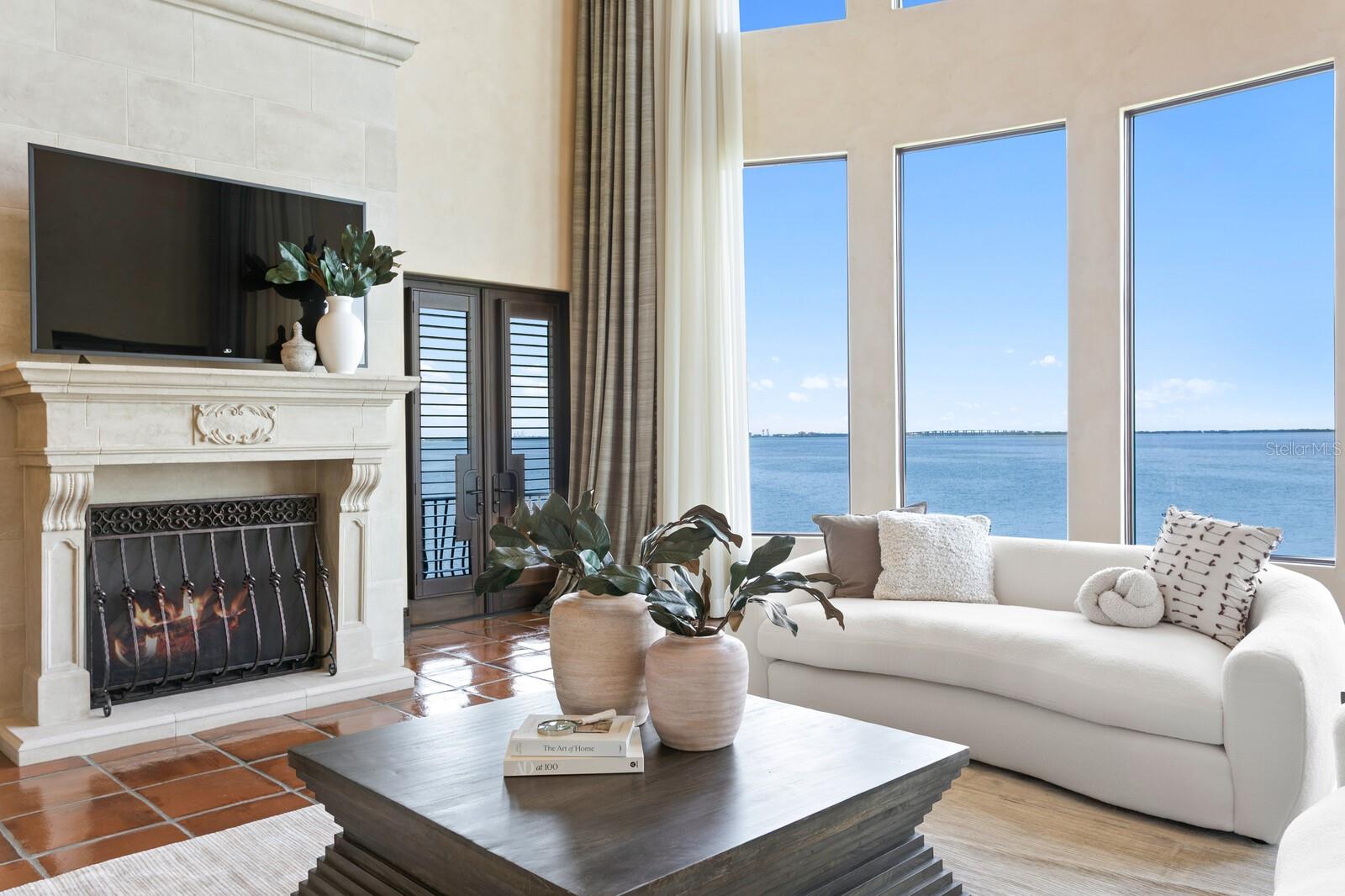 TB8383607 Property Photo