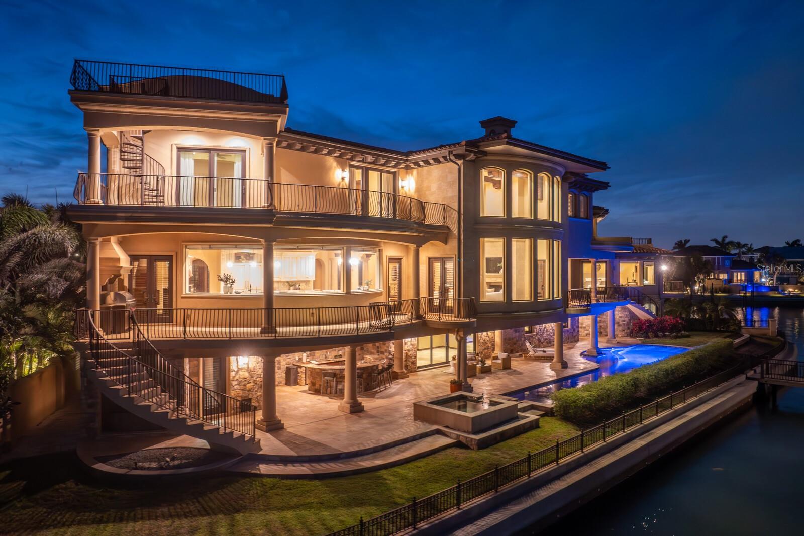 TB8383607 Property Photo