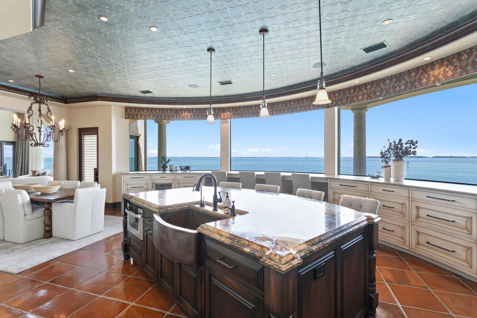 TB8383607 Property Photo