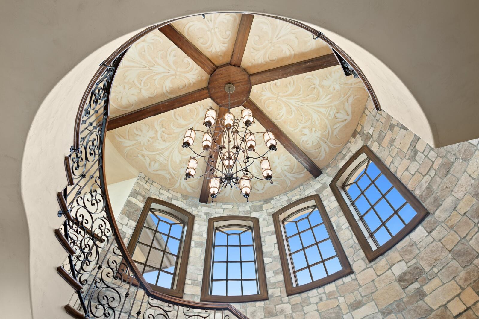 TB8383607 Property Photo