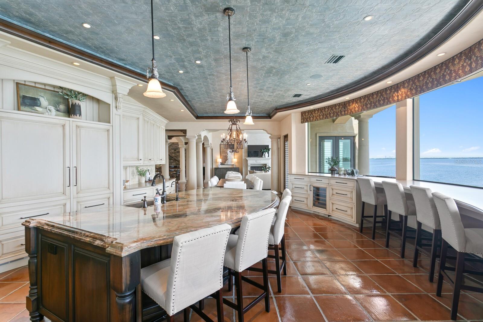 TB8383607 Property Photo