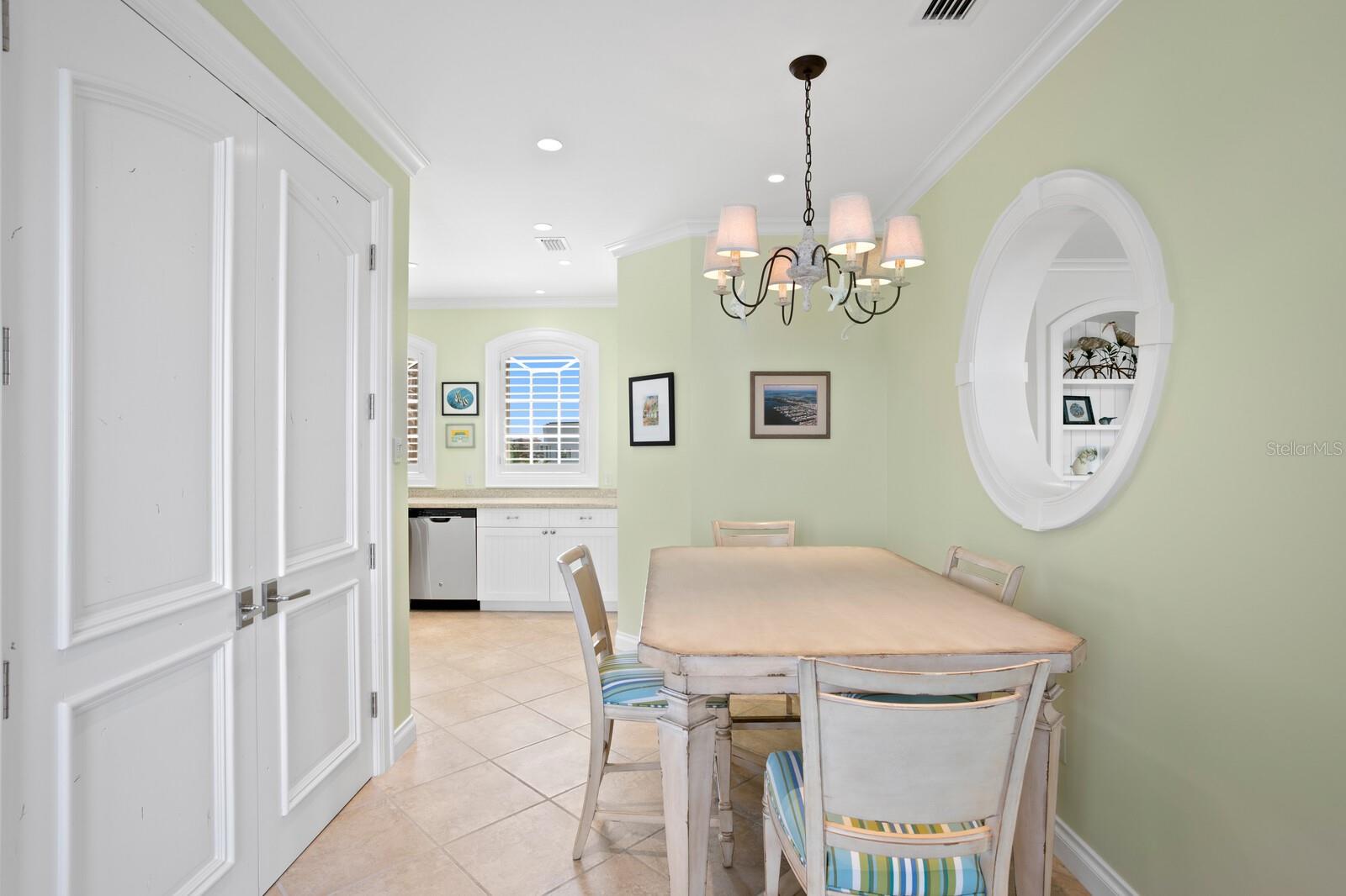 TB8383607 Property Photo